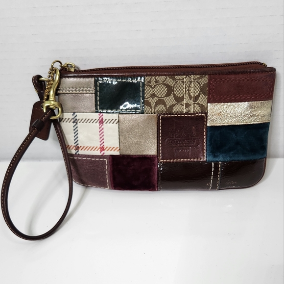 Coach Handbags - COACH WRISTLET